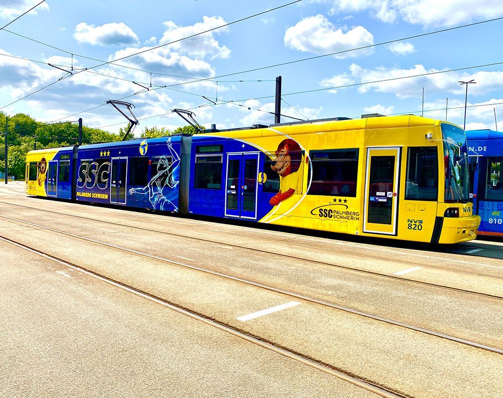 <h1>Stra&szlig;enbahn</h1>