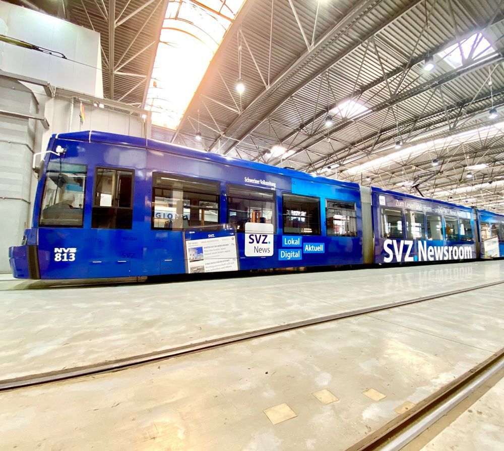<h2>Stra&szlig;enbahnwerbung</h2>